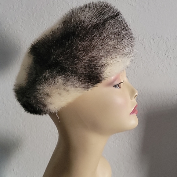 Mink Hat Miss Monique - Picture 5 of 12